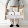 MBGBG_3Sprouts_Dwustronny Stojak na Książki dla Dzieci _Gingham_Beige_Lifestyle_4.jpeg